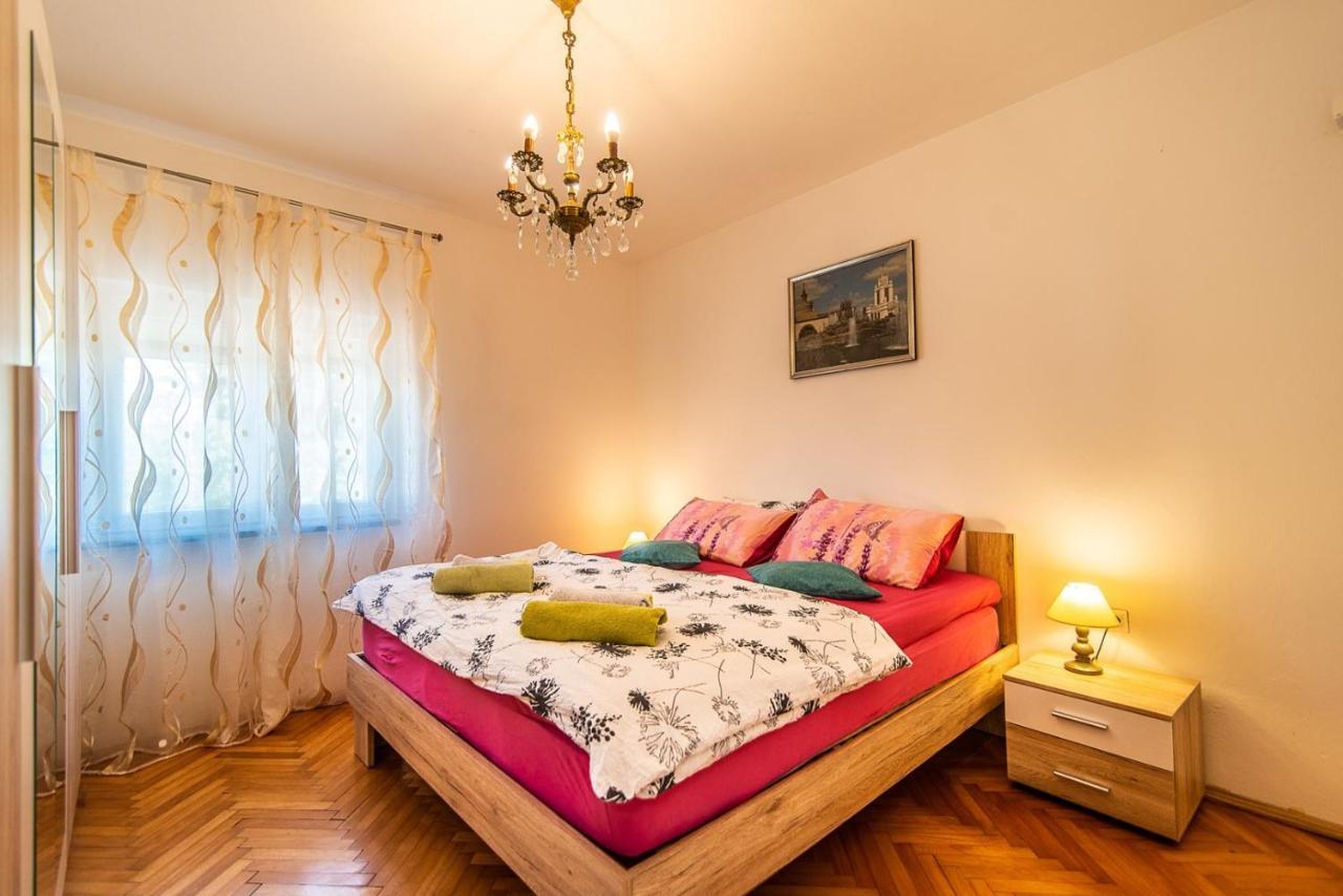 Holiday House Vlahovich Villa Tinjan Luaran gambar